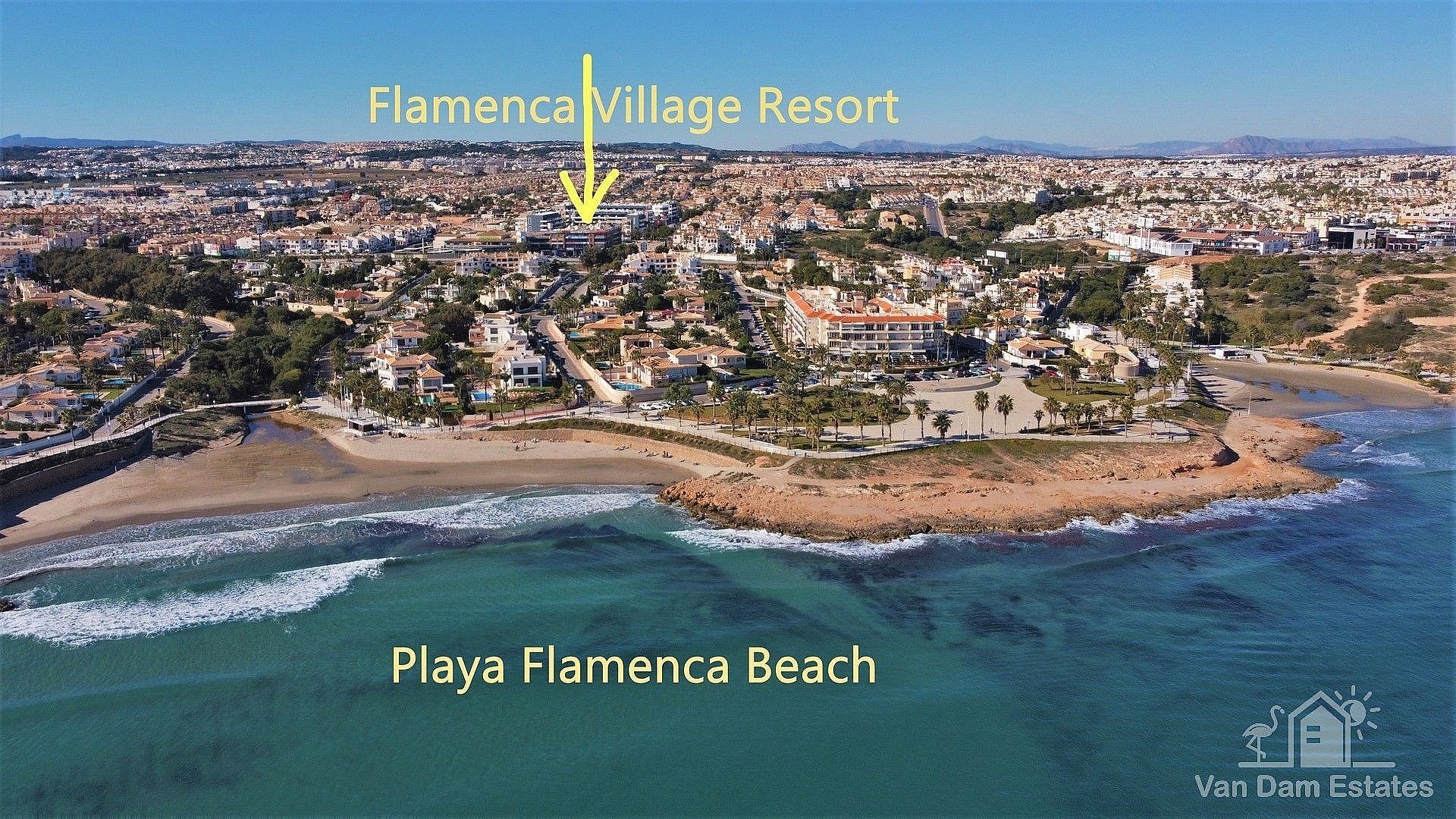 Luchtfoto Flamenca Village met Playa Flamenca Beach